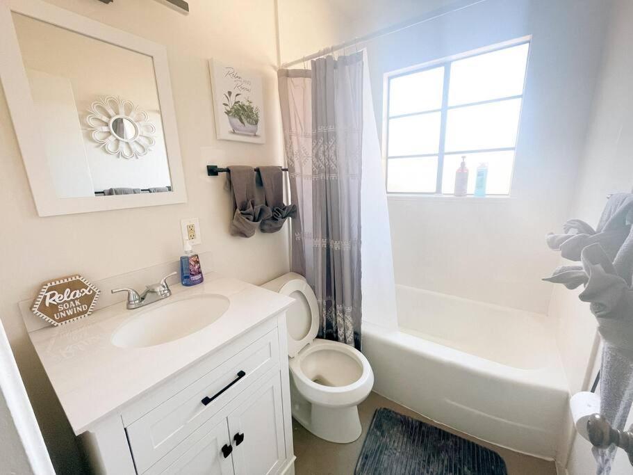 Villa Pet Friendly! Private Casita In Nob Hill Albuquerque Exterior foto