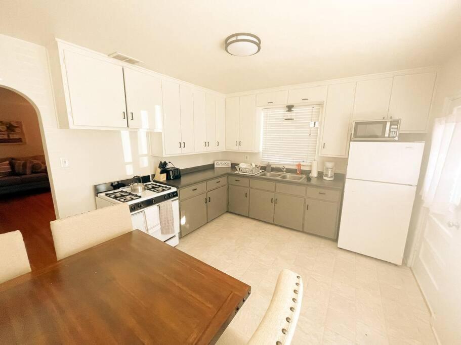 Villa Pet Friendly! Private Casita In Nob Hill Albuquerque Exterior foto